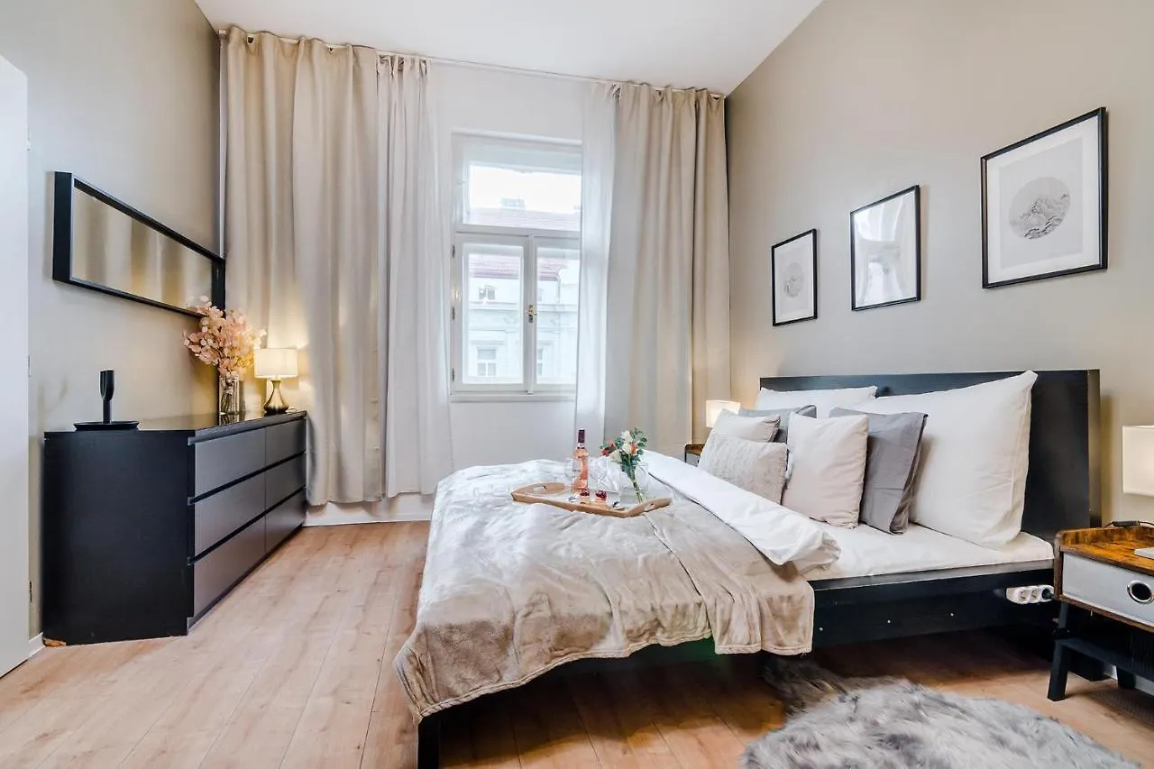 Charming Apartments Prague By Michal&Friends 0*,